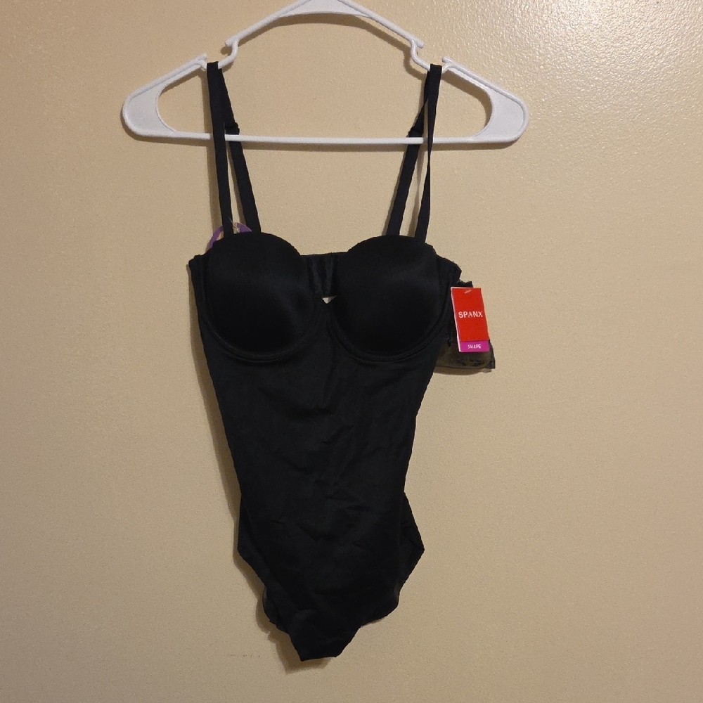 NWT SPANX Black Shapewear Sculpting Underwire Strapless Cupped Panty Bodysuit S